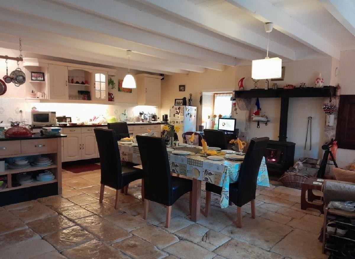 Vente Maison à Sauzé-Vaussais 6 pièces